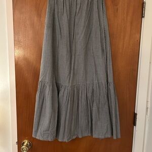 Elegant Black and White Checkered Skirt